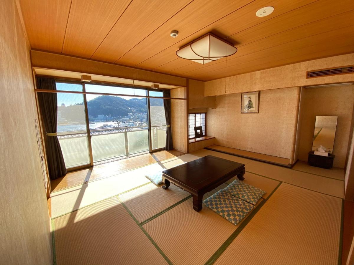 Atami Onsen Guest House Megumi Exterior photo