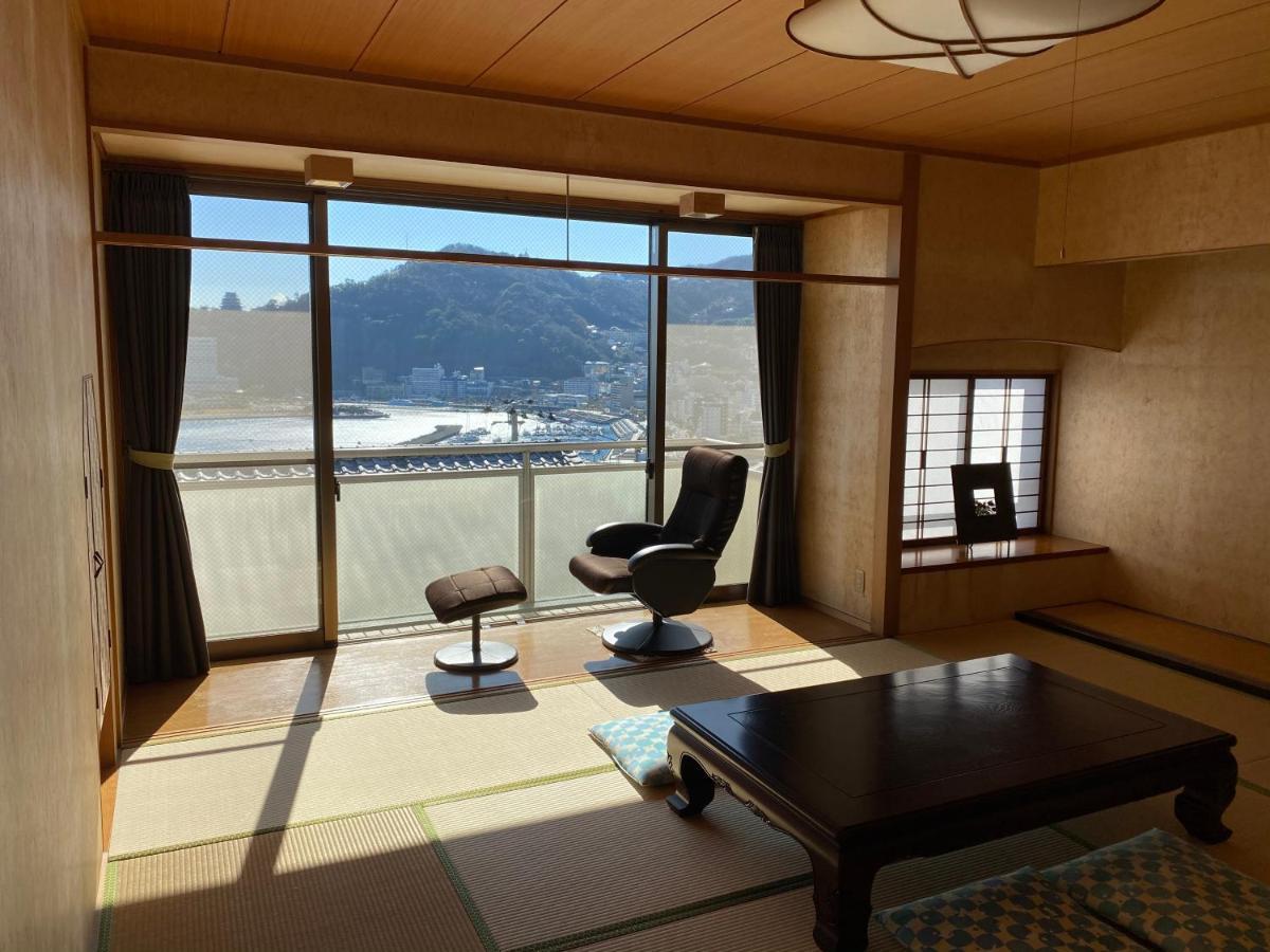 Atami Onsen Guest House Megumi Exterior photo